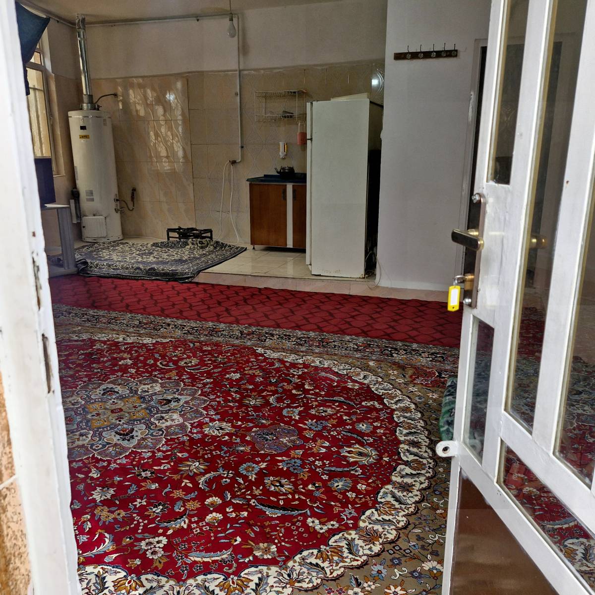 اتاق مهمان پذیر پارسیان نریمانی (لرستان، آبشار بیشه)