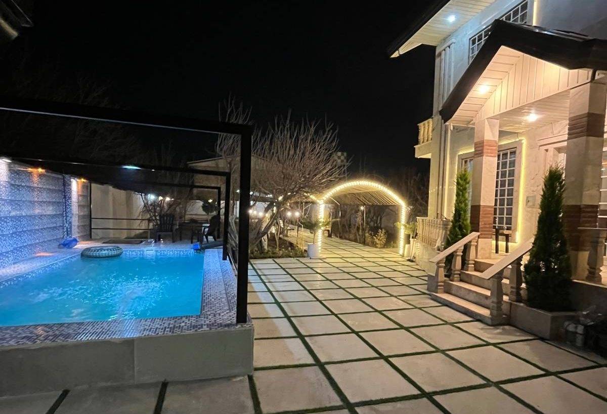 ویلا باغ چهارخواب تریبلکس استخردار فردوس (کردان)