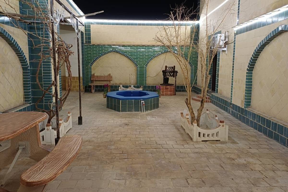 بومگردی عمارت زادگاه حافظ، واحدهای مستر (اصفهان، کوهپایه)