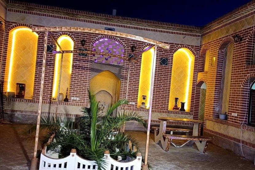 بومگردی عمارت زادگاه حافظ، واحدهای مستر (اصفهان، کوهپایه)