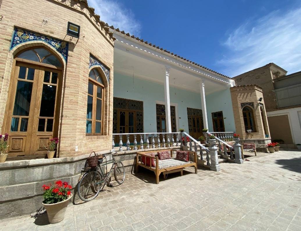 بومگردی گلبهار، اتاق گلبهار ۱ (اصفهان)